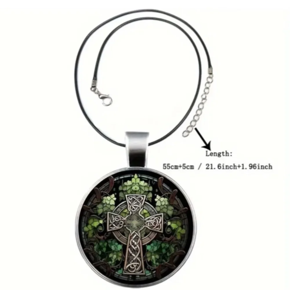NIP UNISEX Celtic Knot Cross Pendant with Necklace in Silver Tone!